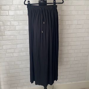 Long black skirt